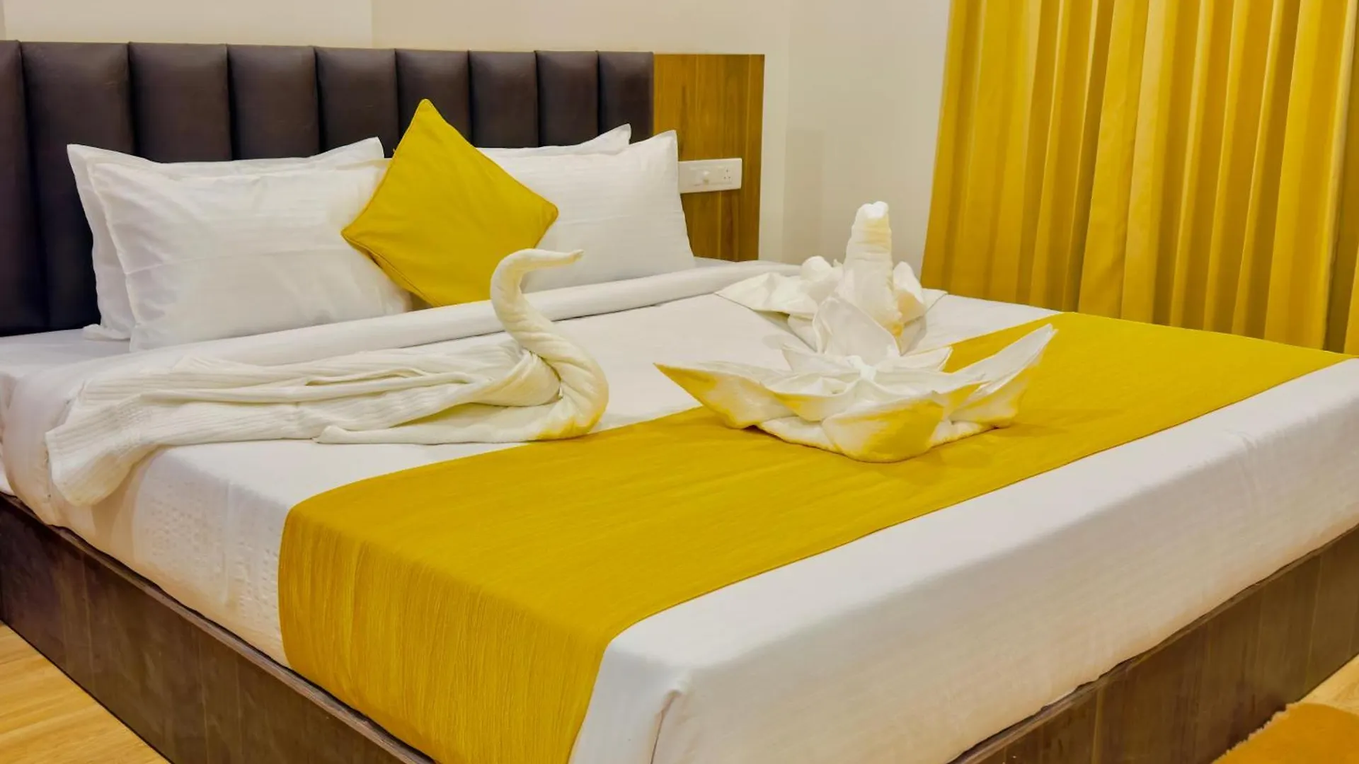 The Bhagwat Grand At Shastri Circle Udaipur With Swimming Pool