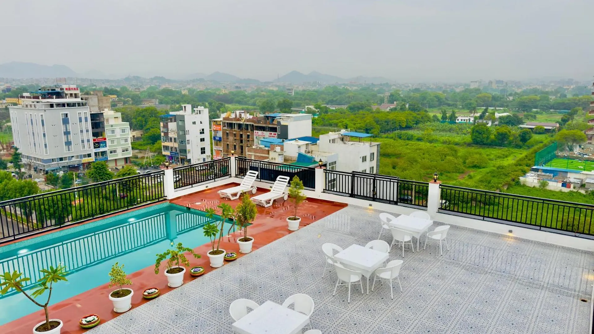 The Bhagwat Grand At Shastri Circle Udaipur With Swimming Pool