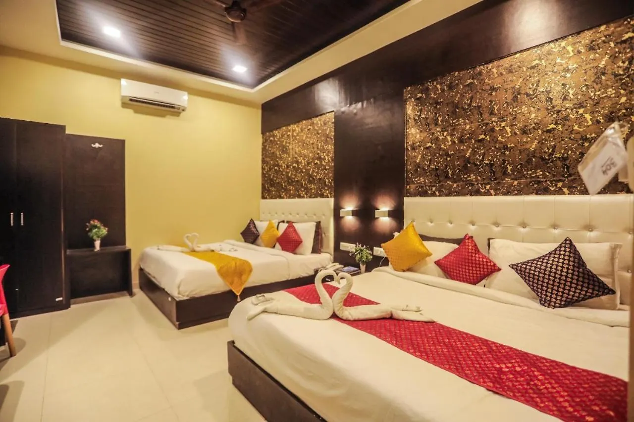 The Bhagwat Grand At Shastri Circle Udaipur With Swimming Pool 4*,