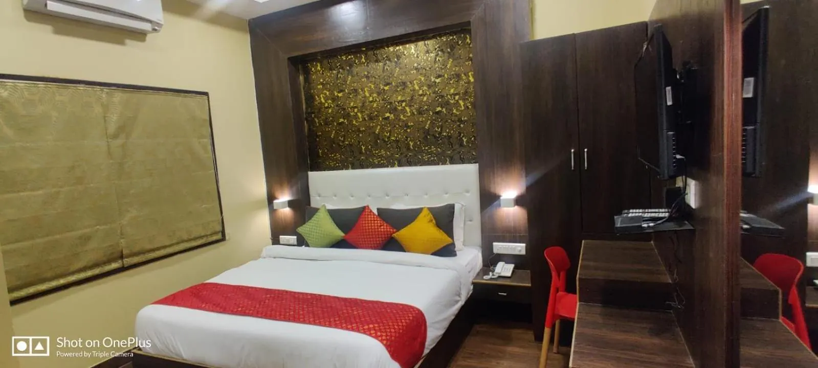 The Bhagwat Grand At Shastri Circle Udaipur With Swimming Pool Hindistan