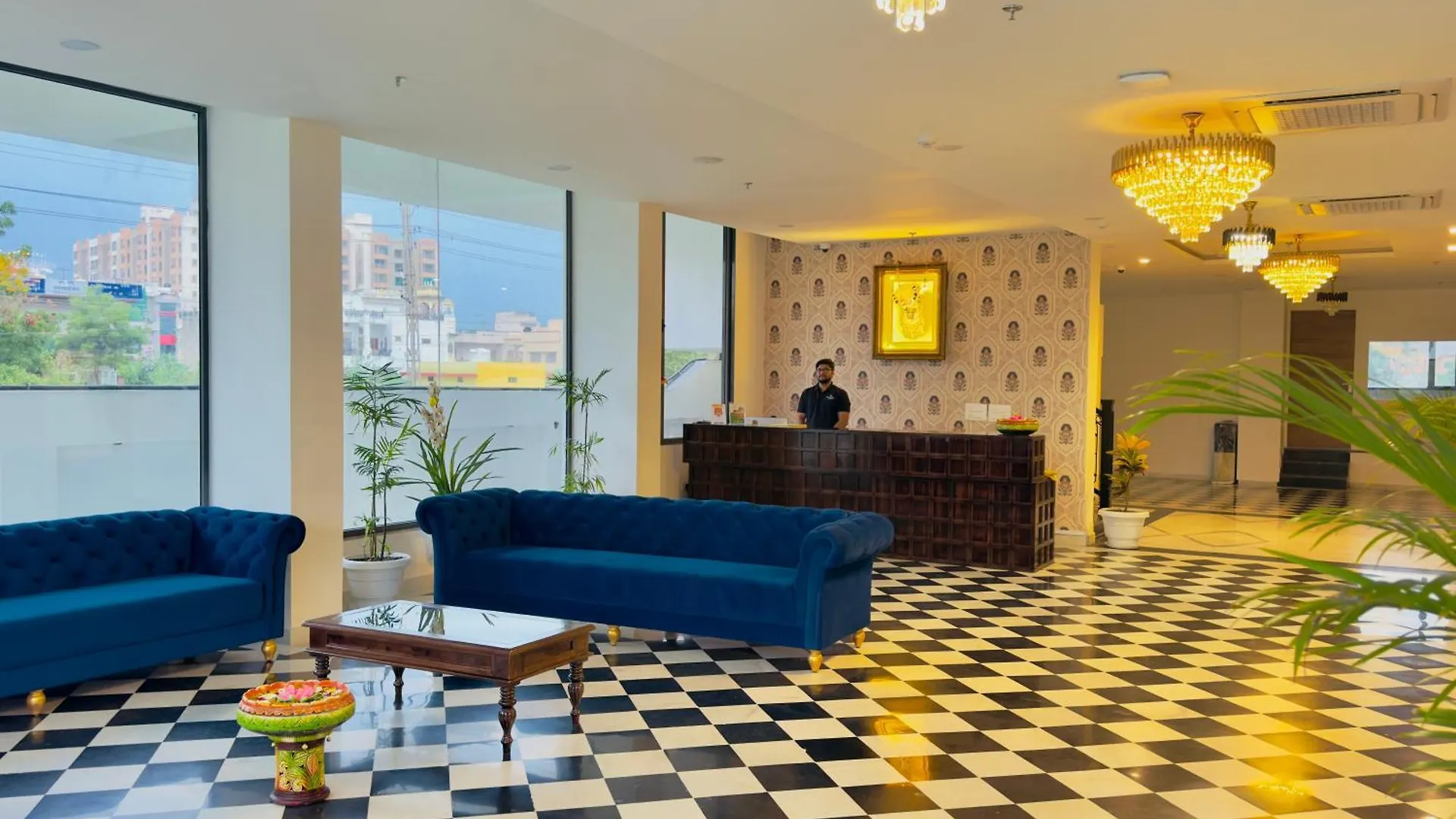 **** Hotel The Bhagwat Grand At Shastri Circle Udaipur With Swimming Pool Indie
