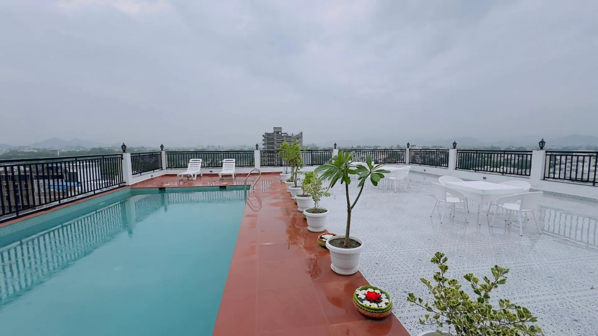 The Bhagwat Grand At Shastri Circle Udaipur With Swimming Pool