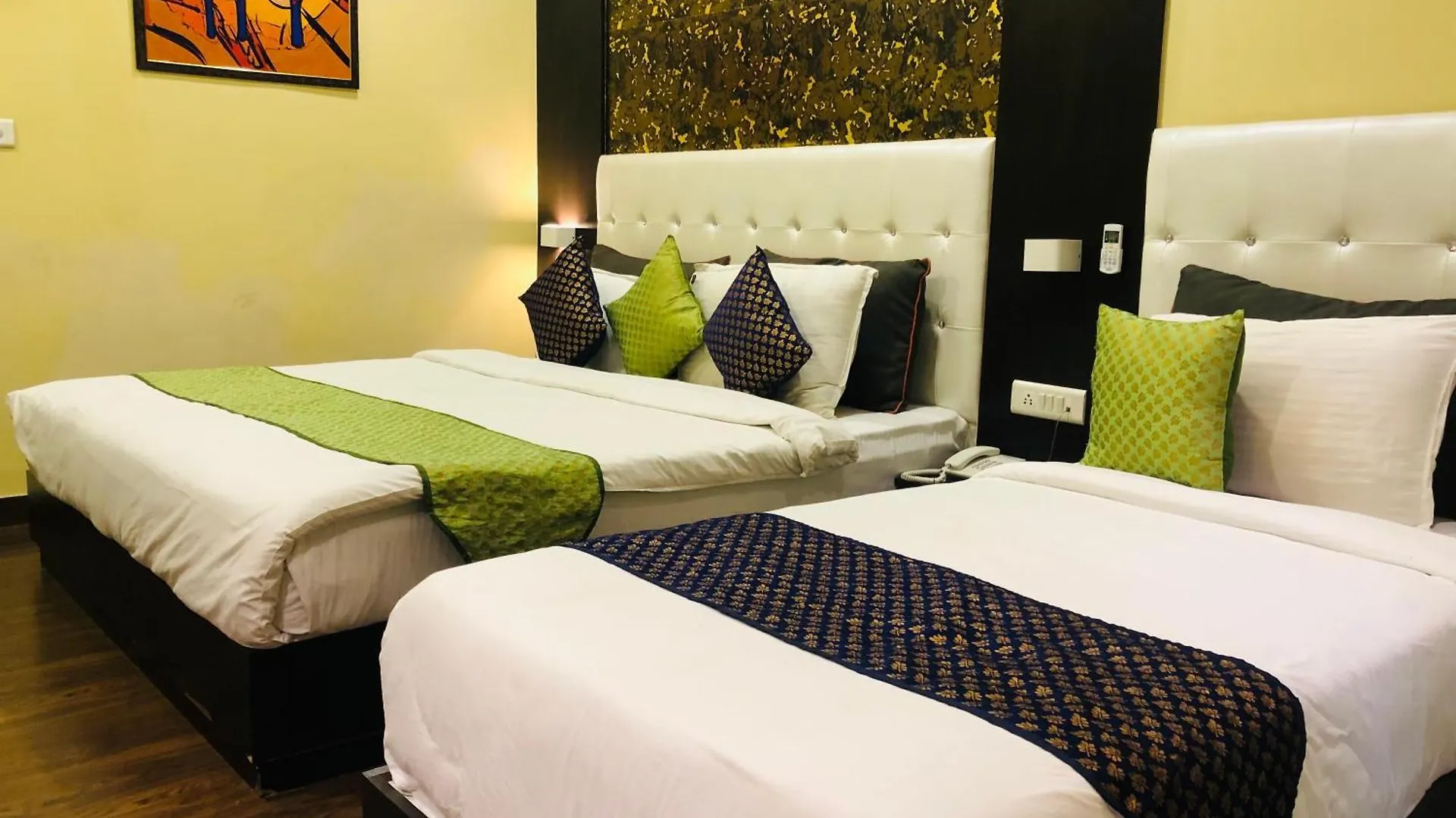 The Bhagwat Grand At Shastri Circle Udaipur With Swimming Pool 4*,